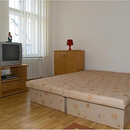 Hyde Park Hostel Братислава Екстериор снимка
