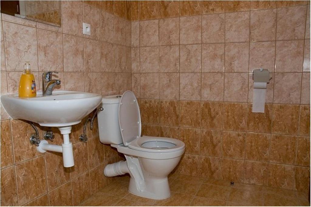 Hyde Park Hostel Братислава Екстериор снимка