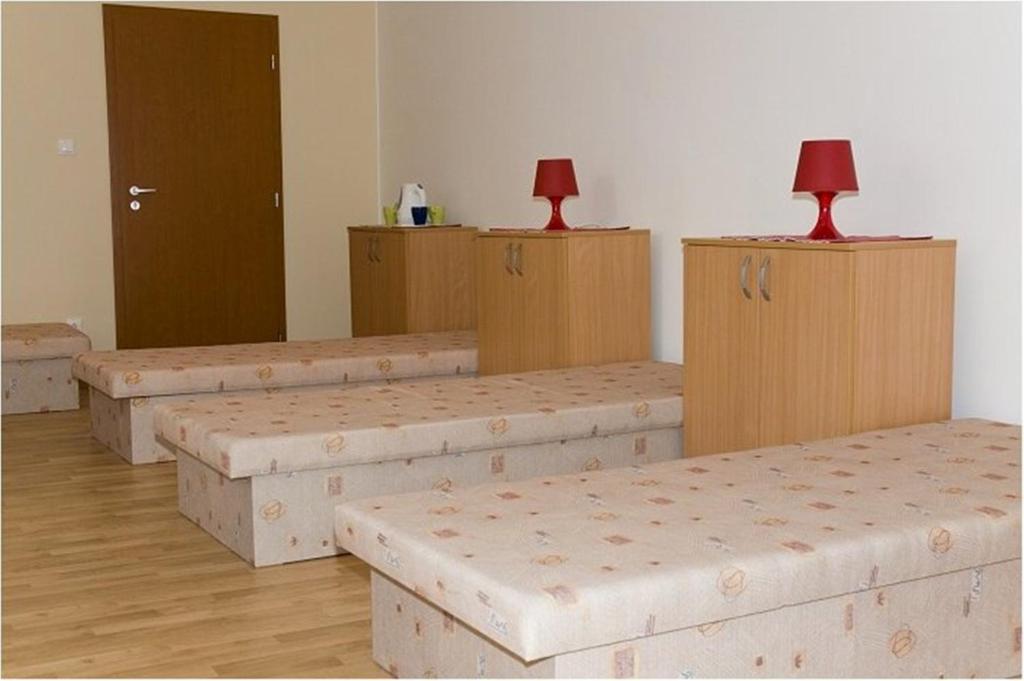 Hyde Park Hostel Братислава Екстериор снимка